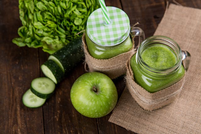 5 Delicious Belly Fat Burning Juice Recipes to Slim Down Your Waistline