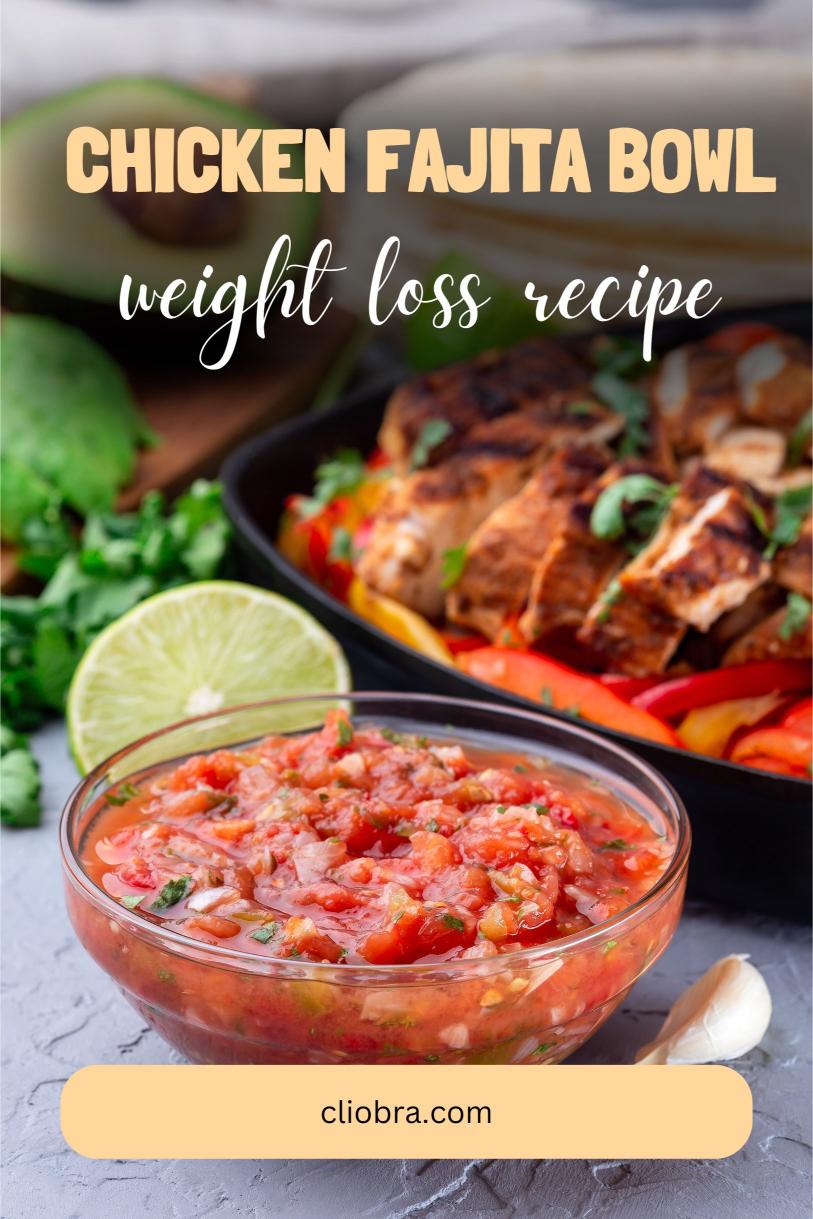 Chicken Fajita Bowl with Quinoa, Bell Peppers, Onions and Dollop of Guacamole Weight Loss Recipe